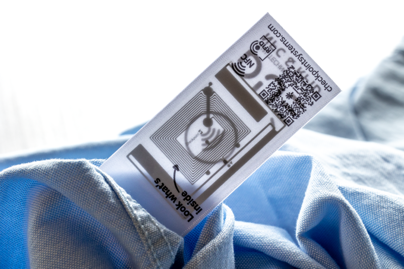 RFID-tunnisteen valmistus rulla-rulla-näytön tulostustekniikalla